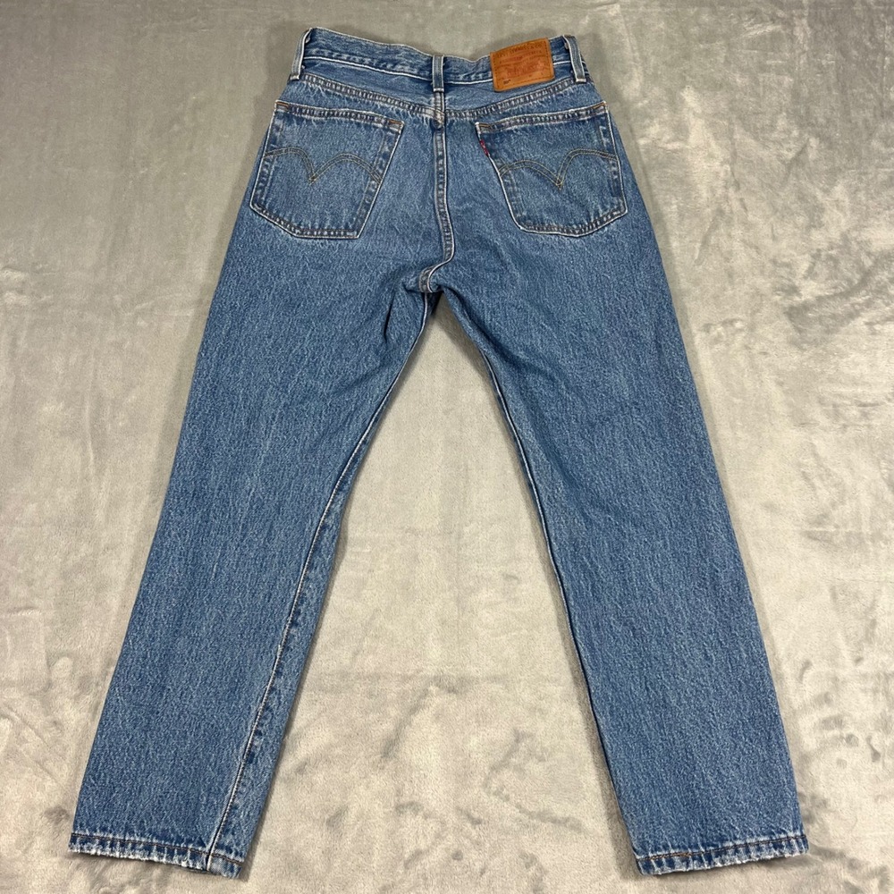 LEVI'S 501 Jeans Womens Size 26x26 Medium Wash Distressed Knee Premium Denim XX